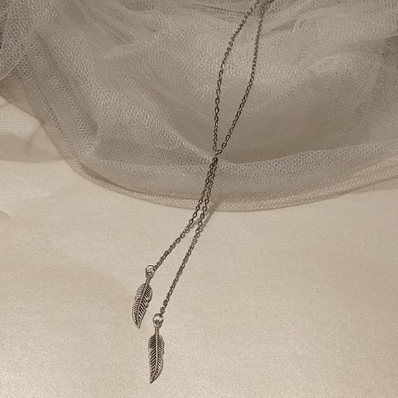 Minimalist, Silver Feather "Y" Necklace! - Picture 7 of 9